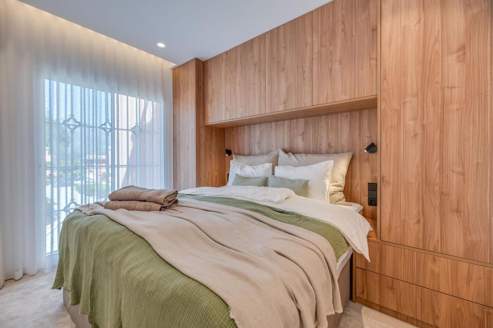 Luxury 3 Bdrm With Private Pool And Stunning Sea Views Marbella