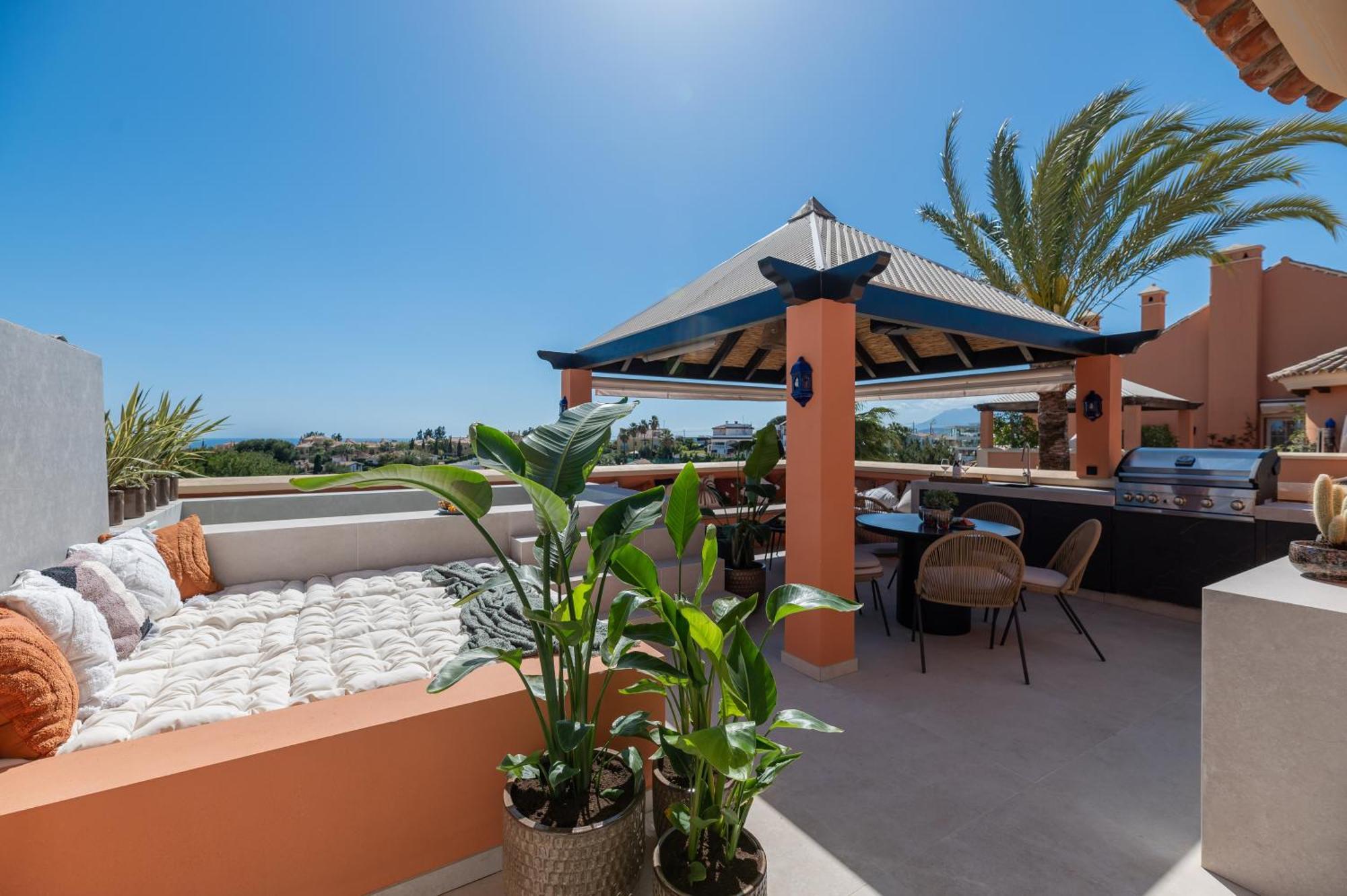 Luxury 3 Bdrm With Private Pool And Stunning Sea Views Apartamento